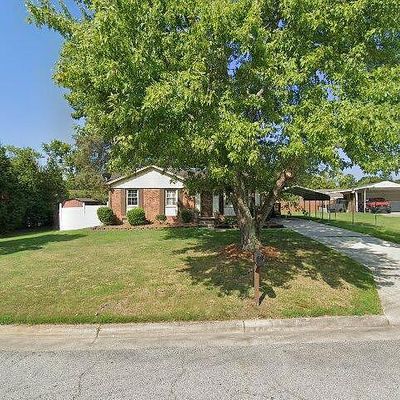 1103 Lombardy St, Greensboro, NC 27405