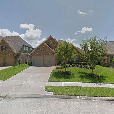 14110 Timber Bluff Dr, Pearland, TX 77584