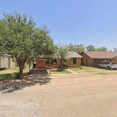 1412 Avenue I, Seagraves, TX 79359