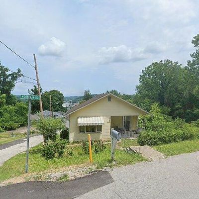 1414 Mountain Rd, South Charleston, WV 25303