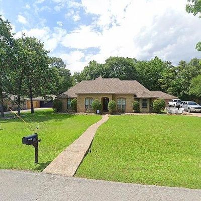 142 Champion Ln, Conroe, TX 77304