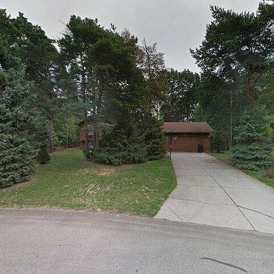 14211 Deer Cove Dr, Holland, MI 49424