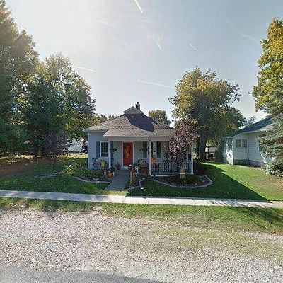 144 W Rowe St, Roodhouse, IL 62082