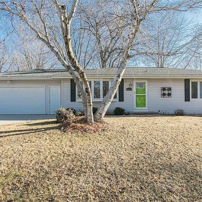 1440 Valley View Dr, Coralville, IA 52241