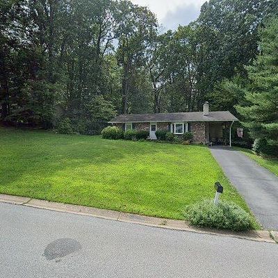 1442 Federal Dr, Downingtown, PA 19335