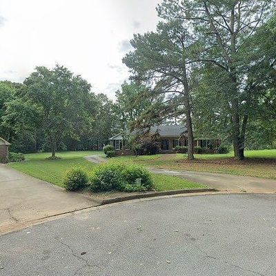 145 Englewood Dr, Fayetteville, GA 30214