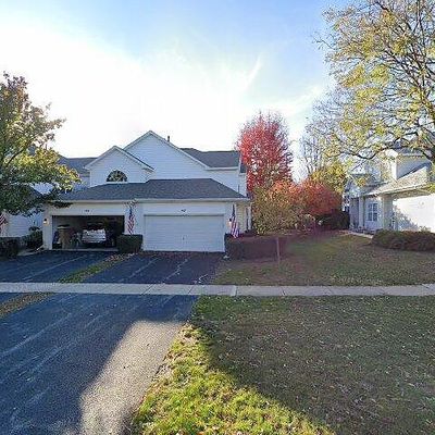 147 N Barton Trl, Batavia, IL 60510