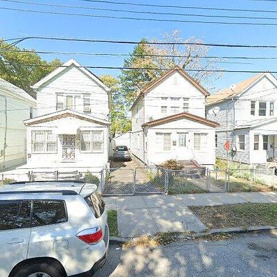 14805 115 Th Ave, Jamaica, NY 11436