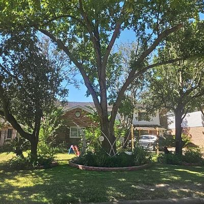 14907 Sandalfoot St, Houston, TX 77095