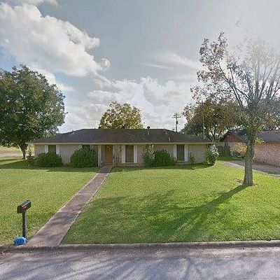 1501 Azalea St, Sweeny, TX 77480