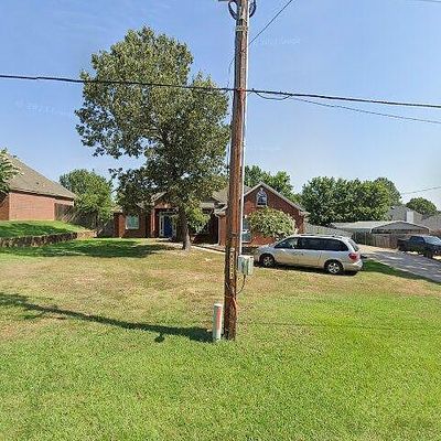 1507 N Whatley Rd, White Oak, TX 75693