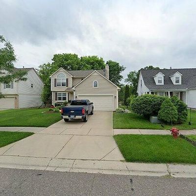 1519 Pond View Dr, Wixom, MI 48393