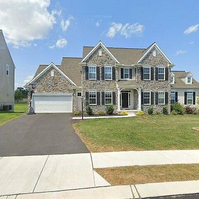 1532 Zestar Dr, Mechanicsburg, PA 17055