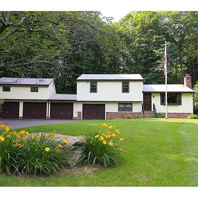 154 Wilderwood Dr, Guilford, CT 06437