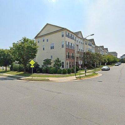 15504 John Diskin Cir, Woodbridge, VA 22191