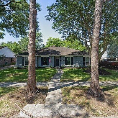 15518 Banff St, Houston, TX 77062