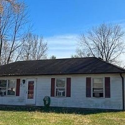 157 Hitchcock Dr, Hope, IN 47246