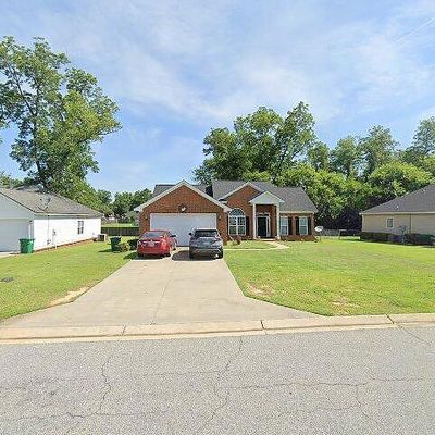 157 Hedgerow Dr, Leesburg, GA 31763