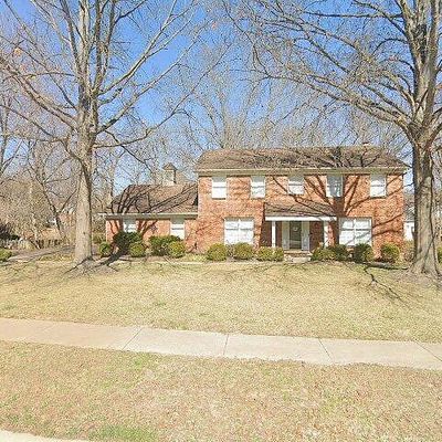 15981 Downall Green Dr, Chesterfield, MO 63017