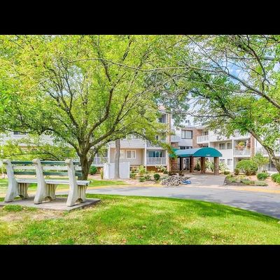 1601 N Innsbruck Dr #242, Fridley, MN 55432