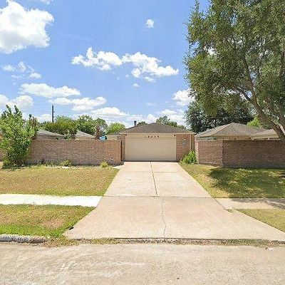 16015 Camino Del Sol Dr, Houston, TX 77083