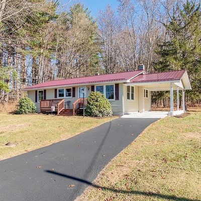 126 Lakeside Dr, Galax, VA 24333