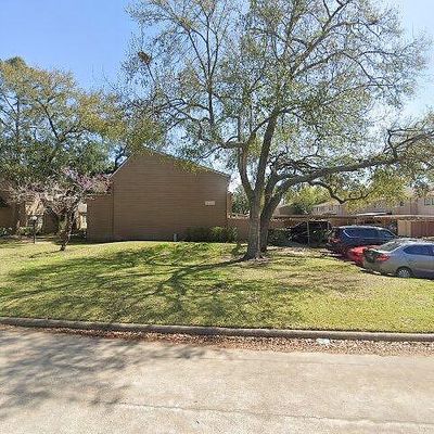 12843 Briarwest Cir, Houston, TX 77077