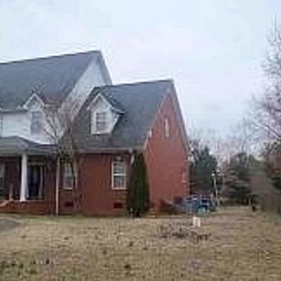 1299 Douglas Rd, Lexington, TN 38351