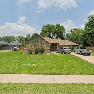 130 Juniper St, Lake Jackson, TX 77566