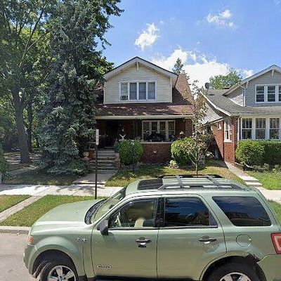 1303 Lakepointe St, Grosse Pointe Park, MI 48230