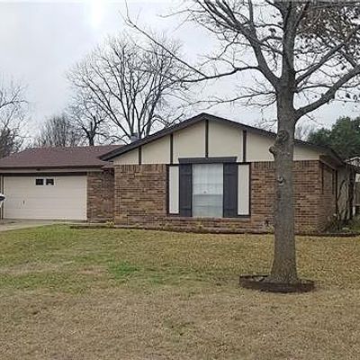 1304 Bradley Ct, Cleburne, TX 76033