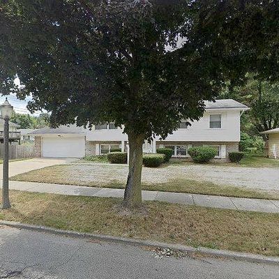 1311 Chester Rd, Lansing, MI 48912