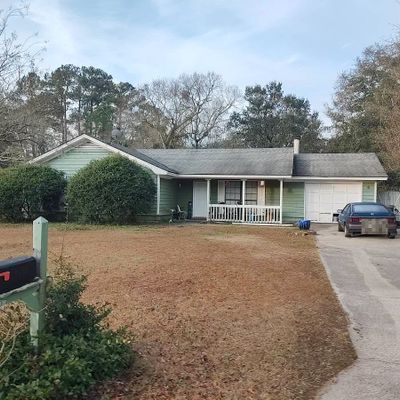 1311 Pine Ridge Dr, Savannah, GA 31406