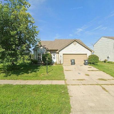 1318 Blue Grass Pkwy, Greenwood, IN 46143