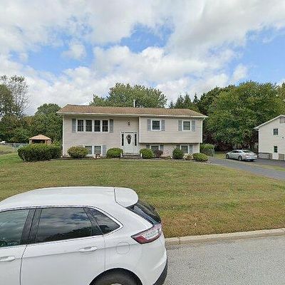 132 Snow Bunting Ct, Montgomery, NY 12549