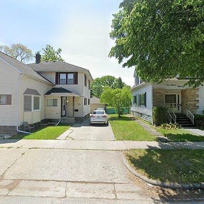 1320 Fremont St, Bay City, MI 48708