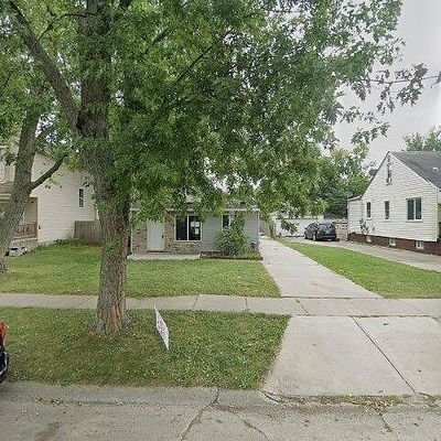 1324 E George Ave, Hazel Park, MI 48030