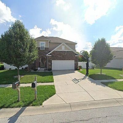 1325 Tuscany Dr, Greenwood, IN 46143