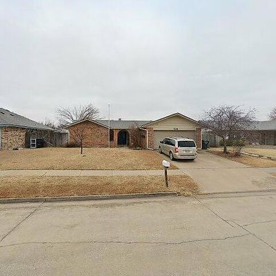 1328 Nw 9 Th St, Moore, OK 73170
