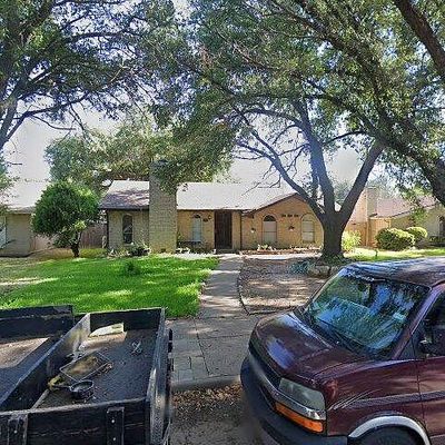 1329 Iris Ln, Lewisville, TX 75067