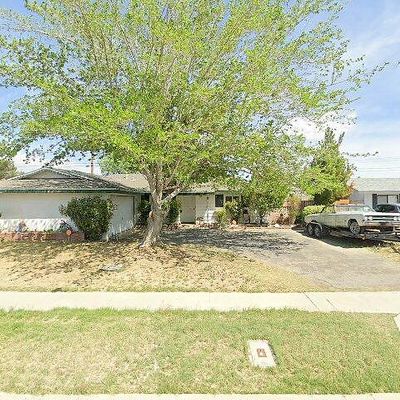 1329 W Norberry St, Lancaster, CA 93534