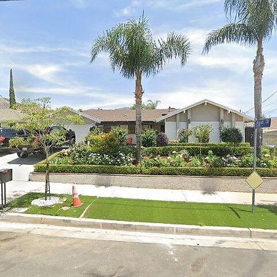 13516 Fellows Ave, Sylmar, CA 91342