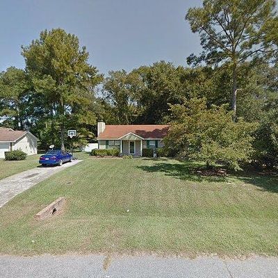 136 Creek Dr, Leesburg, GA 31763