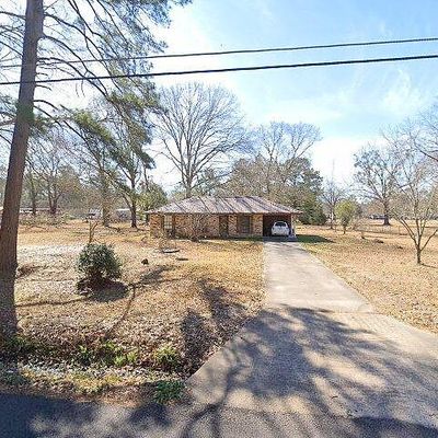 137 White Rd, Oakdale, LA 71463