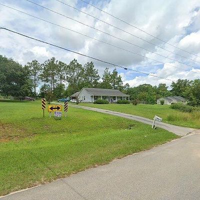 1375 Kamera Rd, Douglas, GA 31535