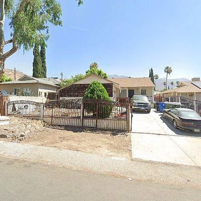 13744 Dronfield Ave, Sylmar, CA 91342