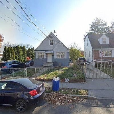 13815 249 Th St, Rosedale, NY 11422