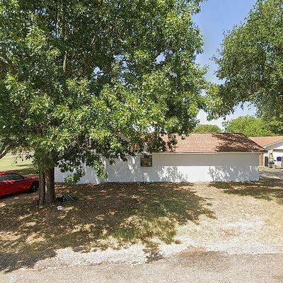 139 Claire Newell Ln, Waco, TX 76705