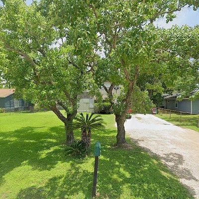 1810 N Avenue G, Freeport, TX 77541