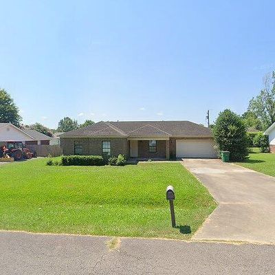 1811 Skylark Dr, Beebe, AR 72012